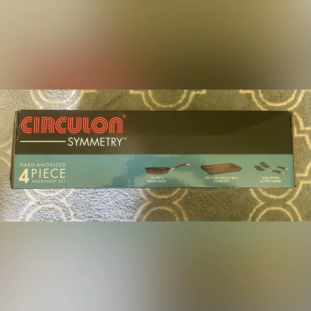 Circular Symmetry 4 Piece Cookware Set - Picture 3 of 4